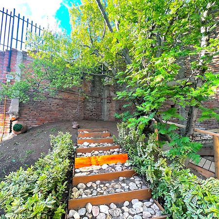 Апартаменты Incredible Downtown Duplex With Interior Backyard Пунта-Аренас Экстерьер фото