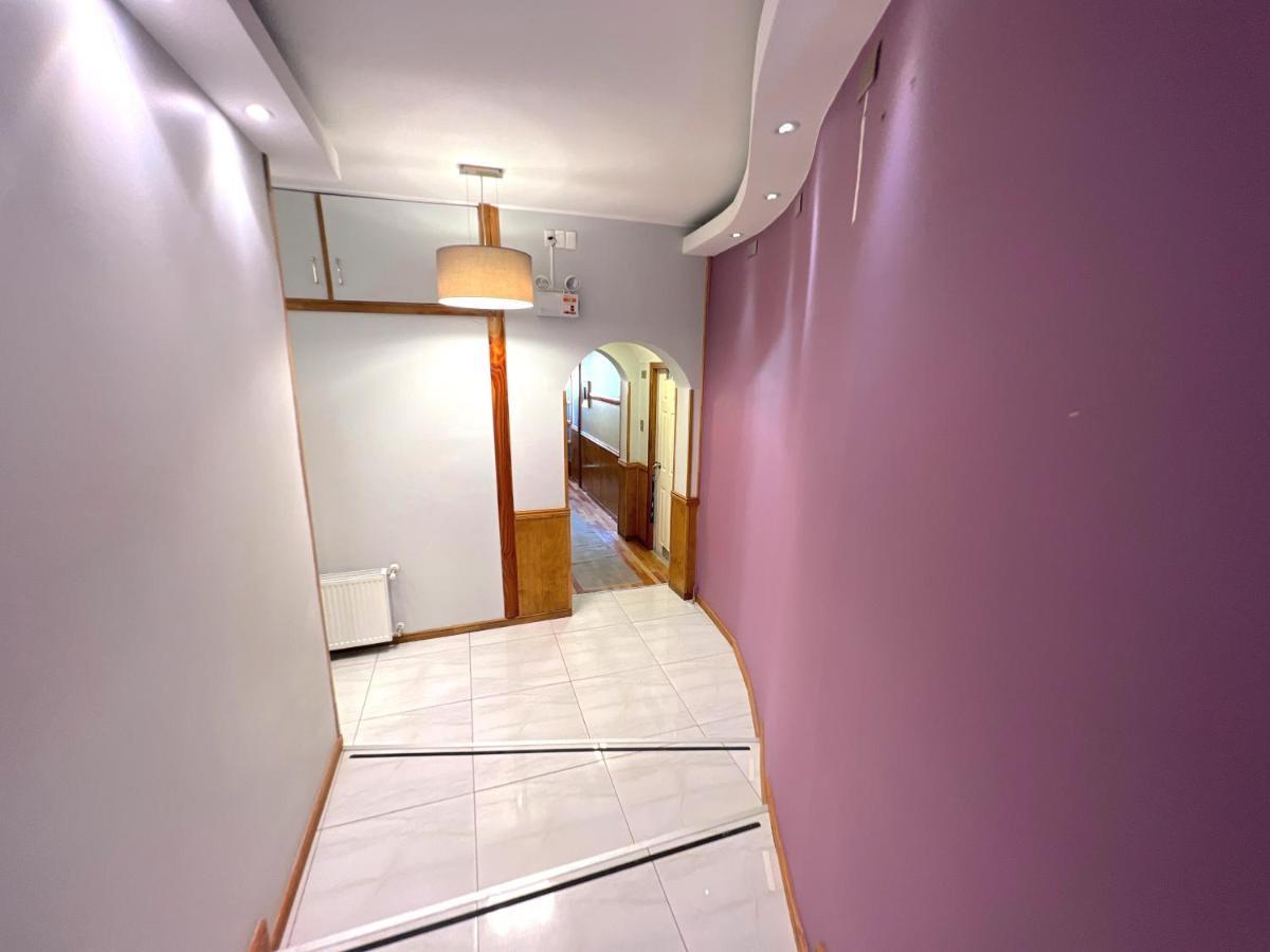 Апартаменты Incredible Downtown Duplex With Interior Backyard Пунта-Аренас Экстерьер фото