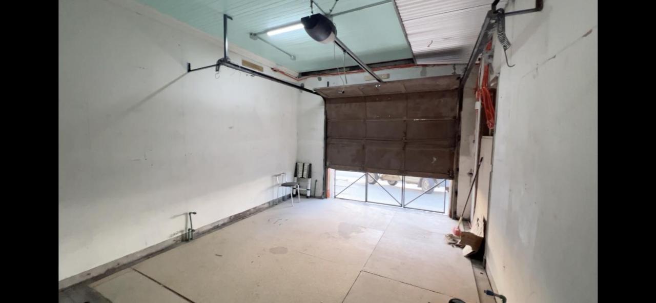 Апартаменты Incredible Downtown Duplex With Interior Backyard Пунта-Аренас Экстерьер фото